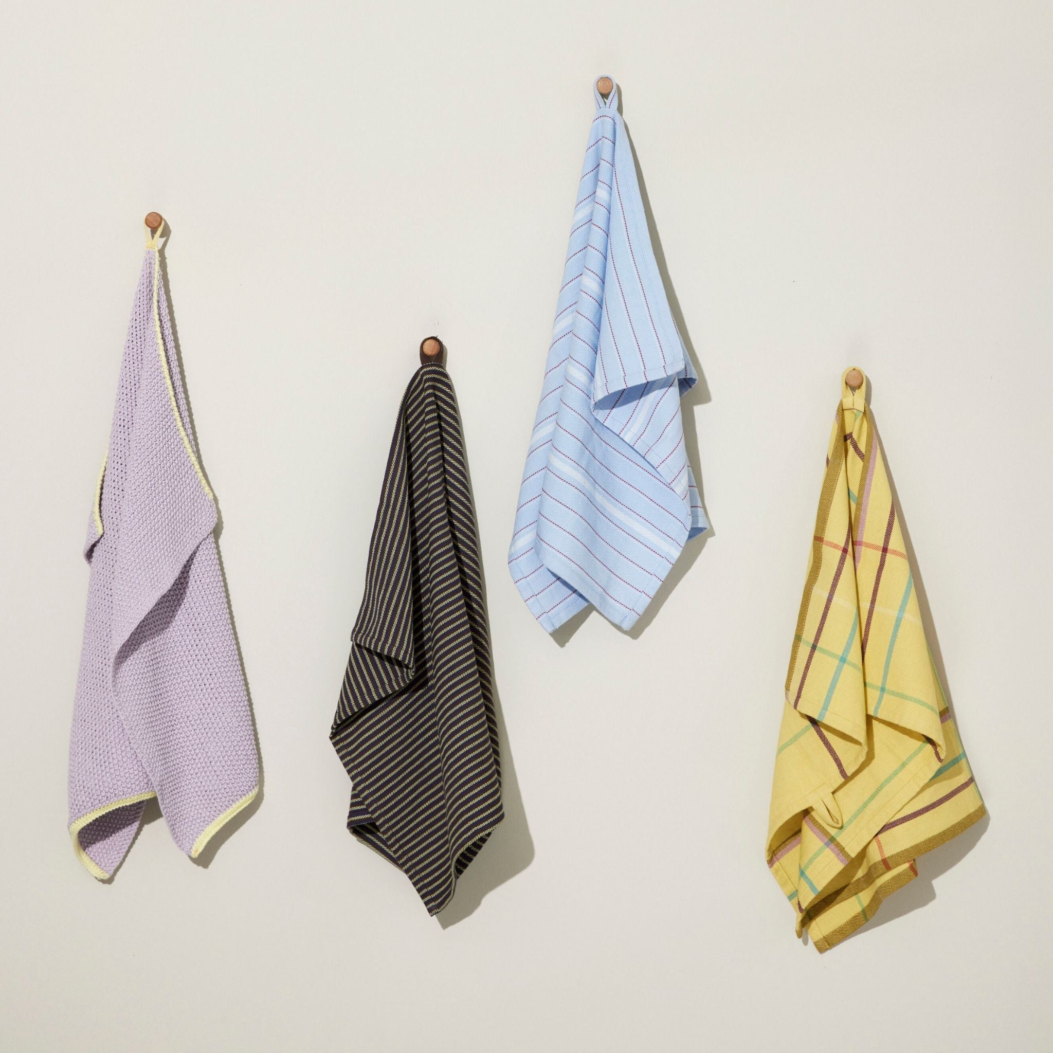 Küchentextilien: Schöne Geschirrtücher, Sets und Stoffservietten