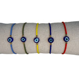 Fünf verschieden farbige Armbänder mit dem grichischen Glücksauge aus Glas.