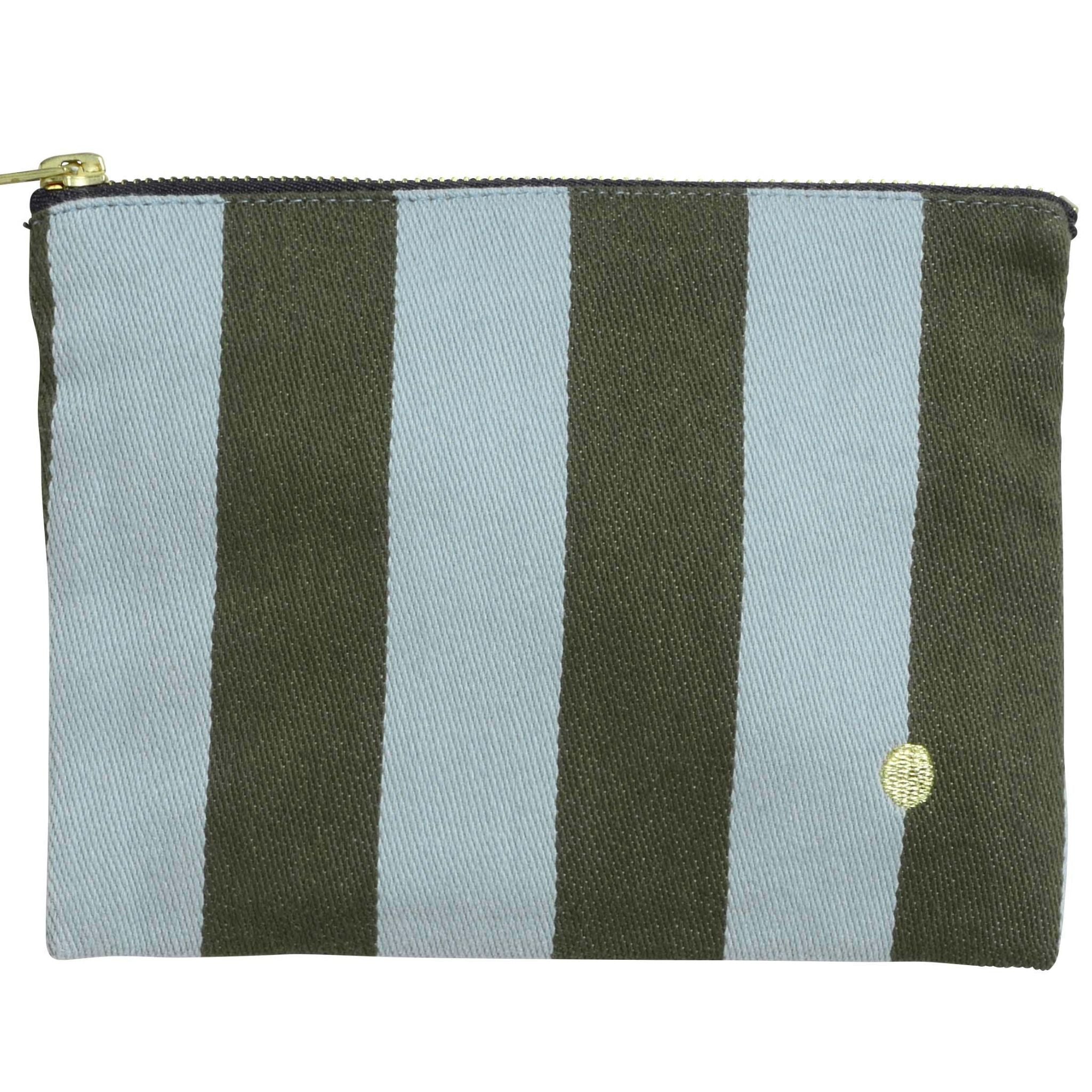 Kosmetiktasche aus Bio-Baumwolle von La Cerise sur le gâteau in oliv-hellblau getreift.
