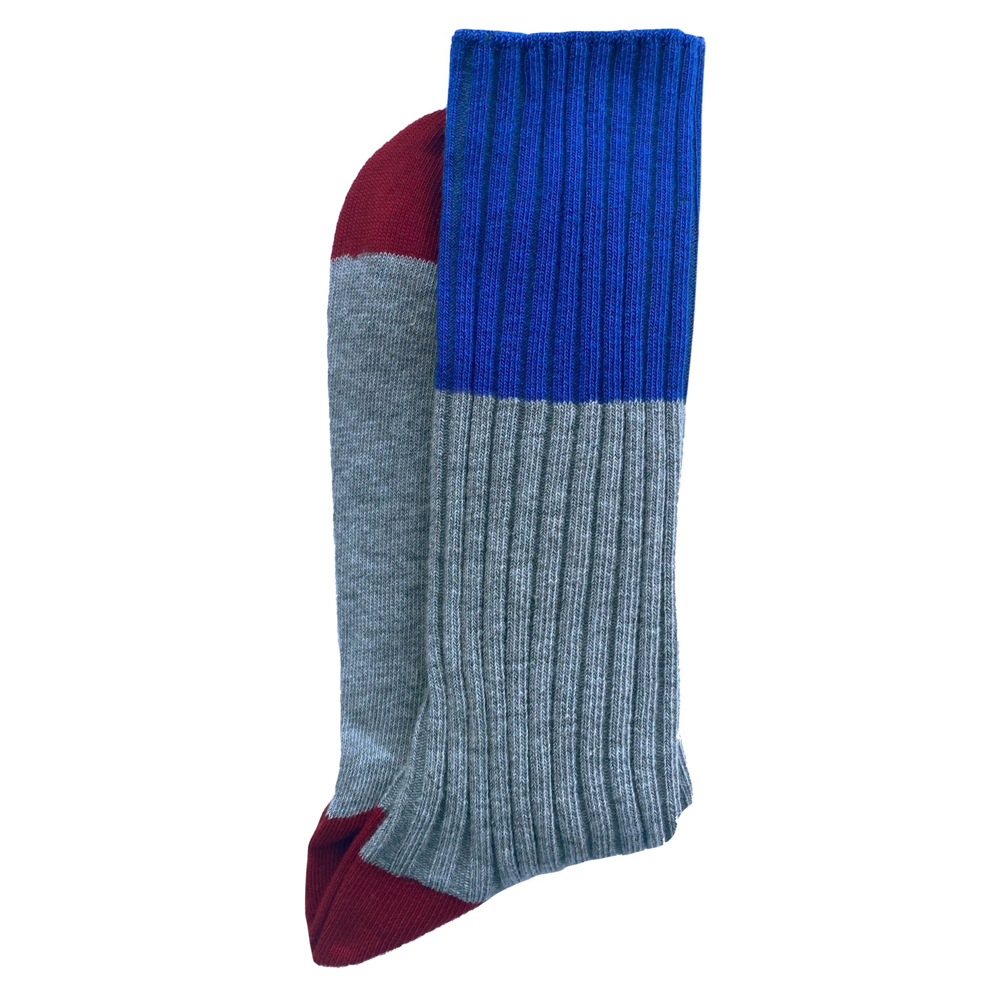Bio-Baumwoll-Socken Yvette von La Cerise sur le Gâteau in Grau.