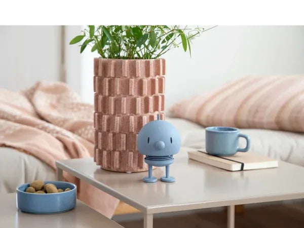 hoptimist bumble in soft blau groesse m vor weissem hintergrund