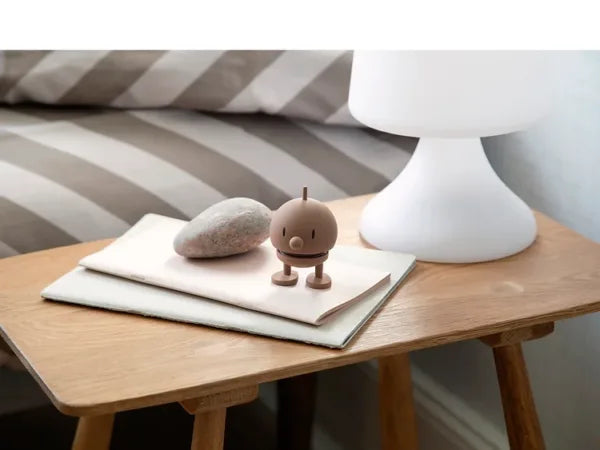 hoptimist in groesse s in choko vor weissem hintergrung